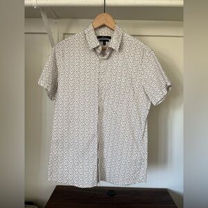 Marc Anthony luxury slim fit button down shirt. 
Great condition